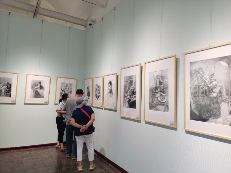 青岛|青岛六中教师郑敦强个人画展暨2020届毕业学生习作展在青岛美术馆开幕 为期10天