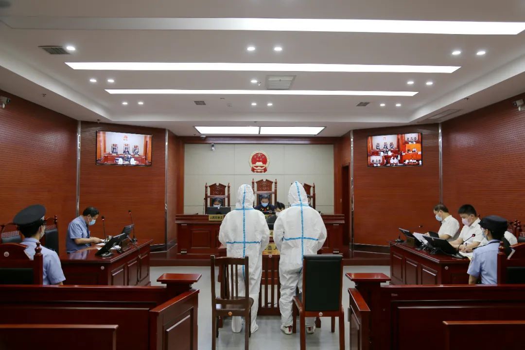 新冠|隐瞒行踪回四川还肆意外出 这两名新冠肺炎患者获刑