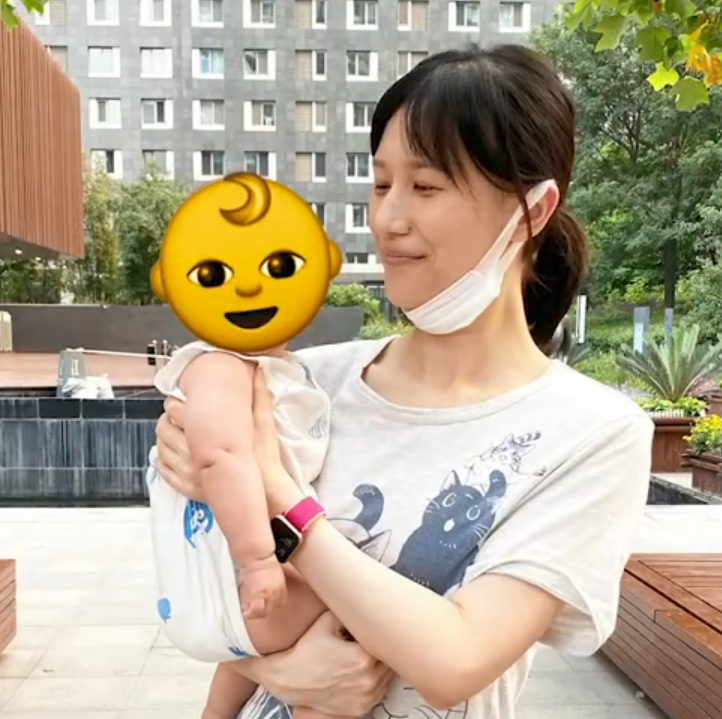|papi酱产子6个月后宣布复工 回怼“产后就要回归魔鬼身形”