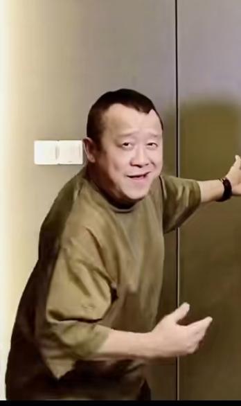 |走出丧妻之痛 曾志伟与钟镇涛印小天跳洗脑神曲