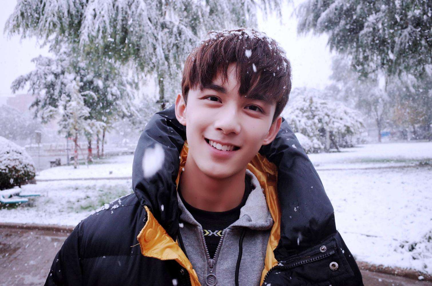 追星|为什么明星里程可以随意被盗用？粉丝追星请不要触碰法律底线