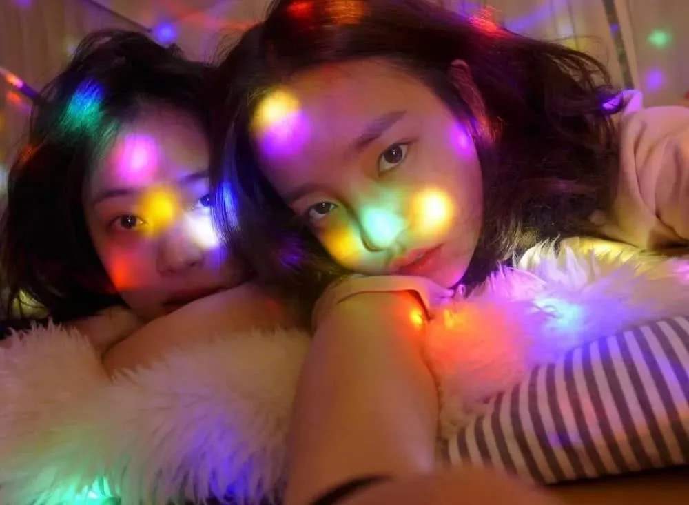 雪莉|已故韩国女星崔雪莉纪录片《雪莉哪里让你觉得不舒服？》9月10日播出