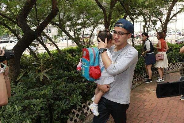 |劉愷威被傳片約不及楊冪 劉父生氣反駁