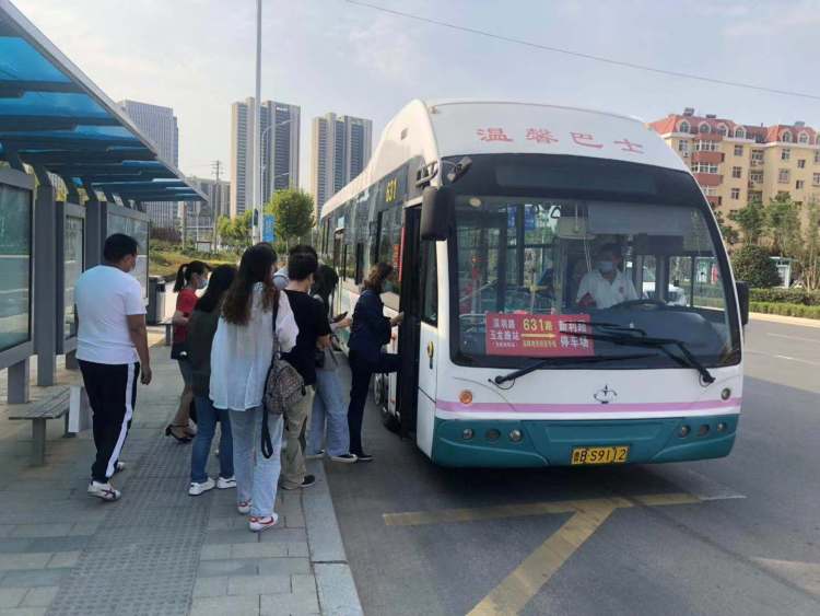 问政青岛后续631路接驳专线开通两周早高峰换乘地铁方便啦