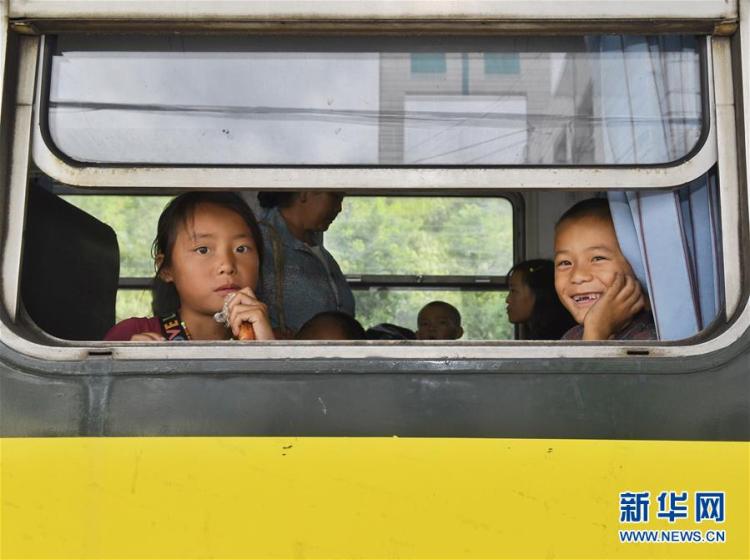 慢车|大山里的“小慢车”