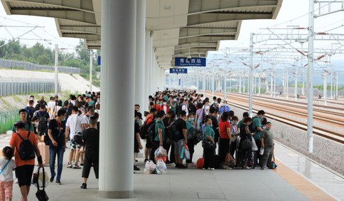 出行留意：国庆假期青岛西站增开高峰线及临客列车6趟