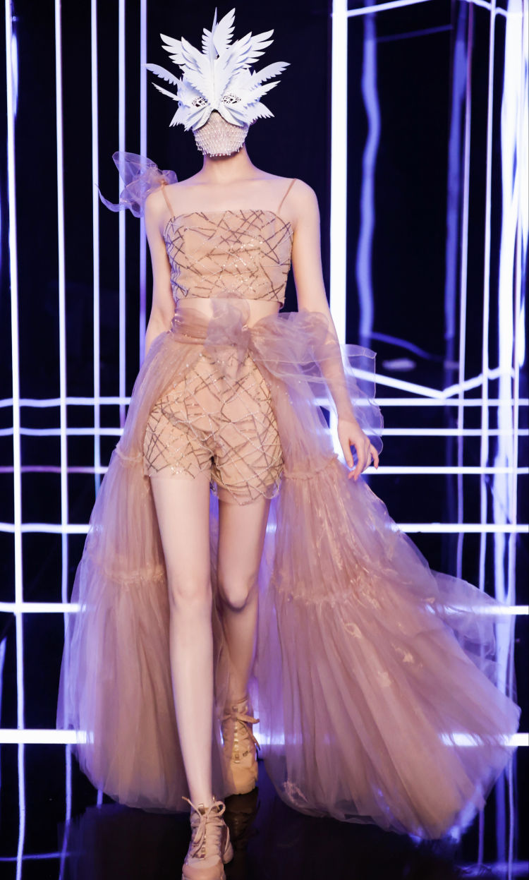 女团|《蒙面舞王》偶像歌手男团女团齐聚 六位新舞者资历亮到“晃眼”