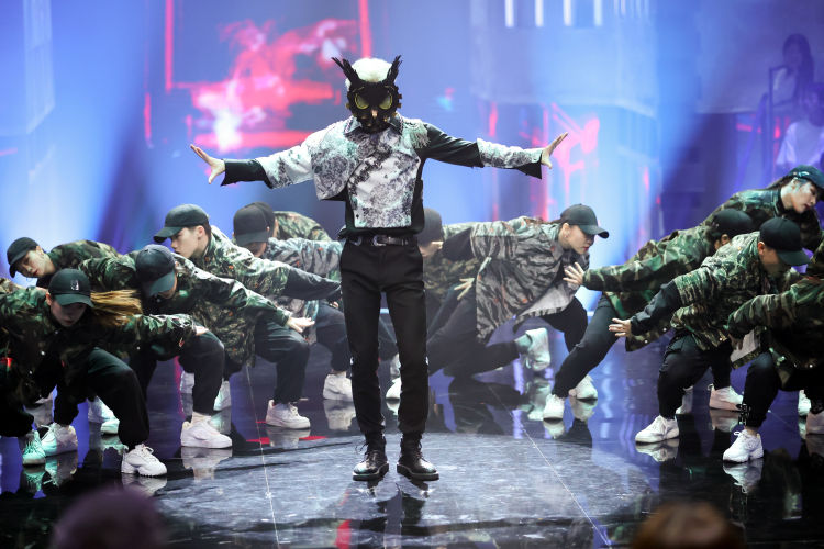 女团|《蒙面舞王》偶像歌手男团女团齐聚 六位新舞者资历亮到“晃眼”