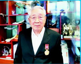 海军少将杨汉黄曾作为空军飞行员参与抗美援朝