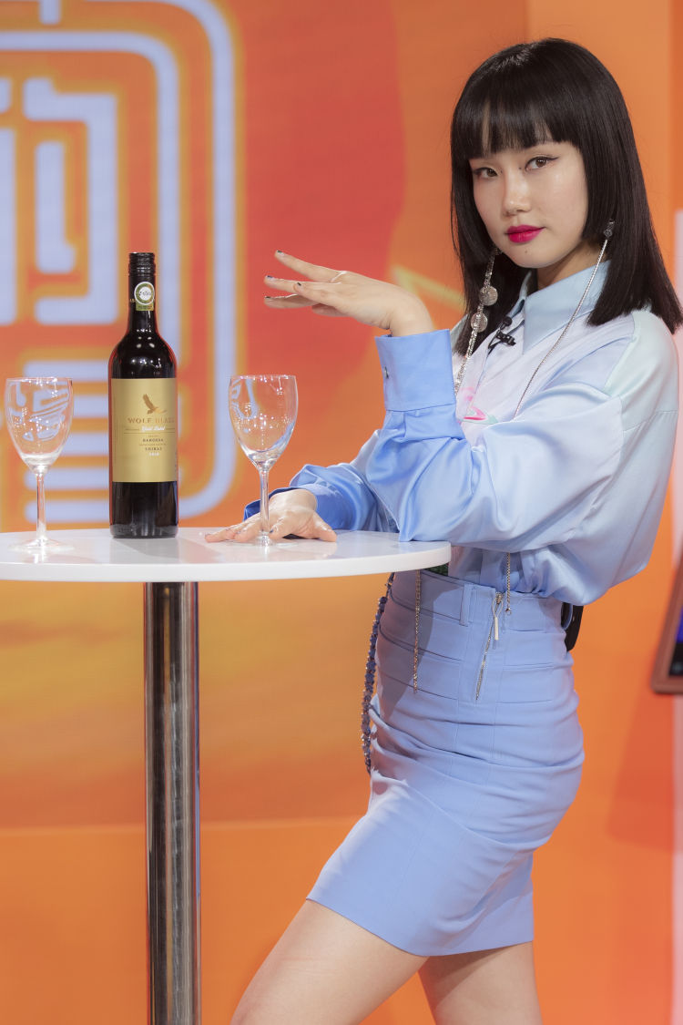 黄龄|“姐姐”黄龄与张朝阳对唱情歌 有点奇怪的“羚羊”CP你嗑吗