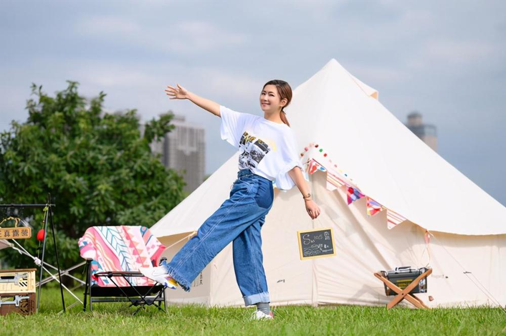 SHE|SHE都已接近不惑之年了！Selina庆祝39岁生日大方露出烧伤伤疤