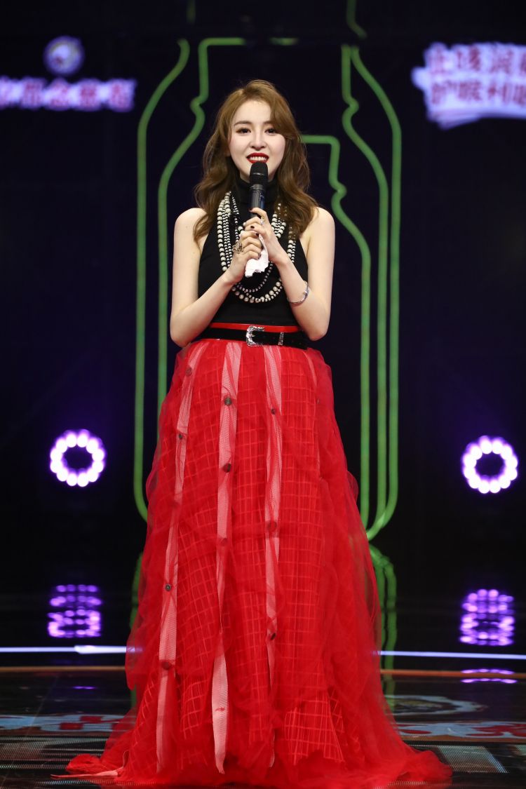 猜猜猜|《蒙面唱将猜猜猜》第五季首播惊艳 何洁刘雪婧为初心发声