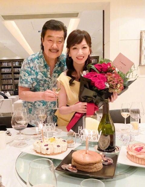 趙雅芝|“白娘子”趙雅芝慶祝66歲生日 手捧鮮花凍齡宛如少女