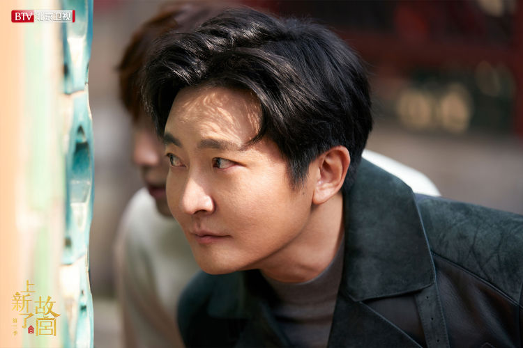 邓伦|《上新了·故宫3》邓伦再现“一眼万年” 魏晨化身最帅“督陶官”