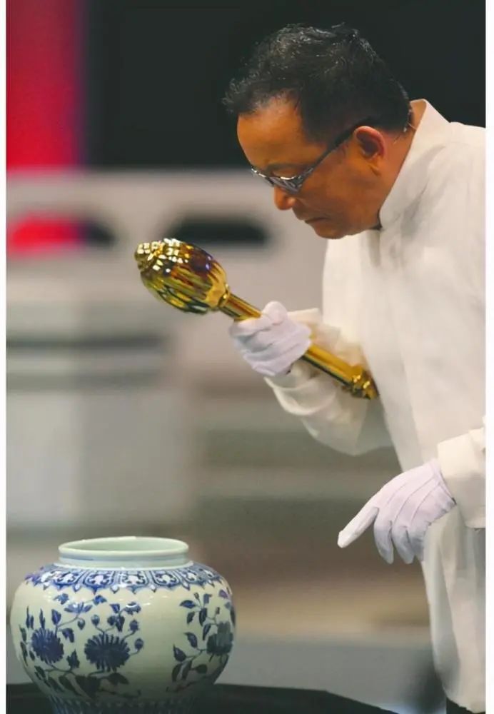 知名演员|一锤子误砸价值2亿的文物？时隔8年知名演员回应