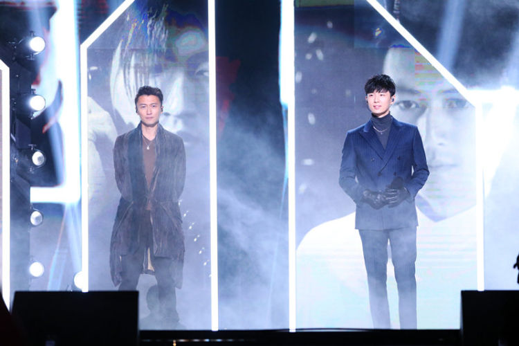 18|年仅18岁！单依纯成为“好声音”史上最年轻总冠军！