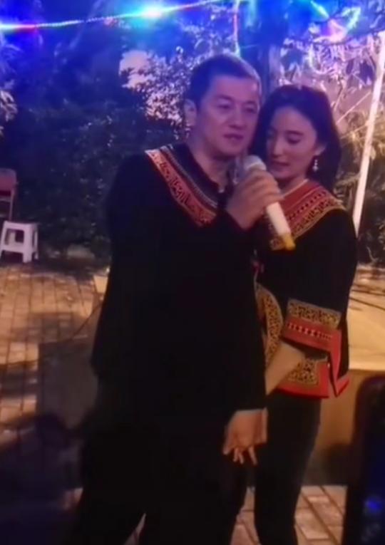 超模|李亚鹏疑似与90后超模有新恋情，女方身材一流曾是选美冠军