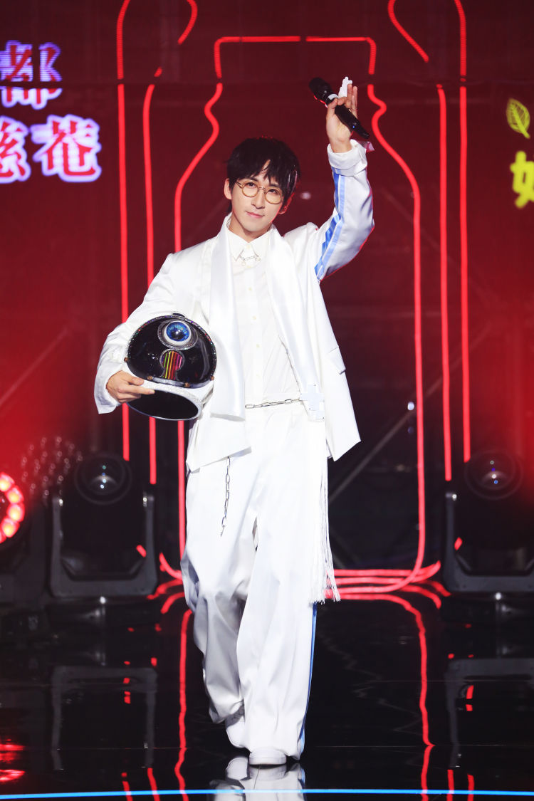 黄圣依|“蒙面唱将”黄圣依尤长靖唐汉霄双笙揭面 “和平哥”究竟是谁？