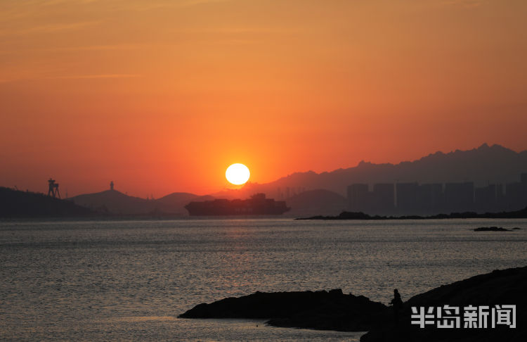 青岛沿海一线落日美景惹人醉-半岛网