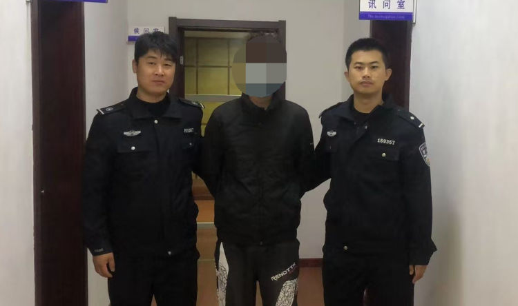 平度警方春节前严打违法犯罪不放松 "梁上君子"被抓现行