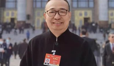 潘魯生委員：完善學位服管理制度 細化學位服設計標準