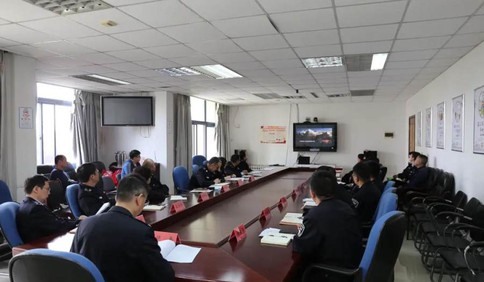 在學史崇德中激發奮進力量！青島市生態環境局高新區分局開展黨史學習教育