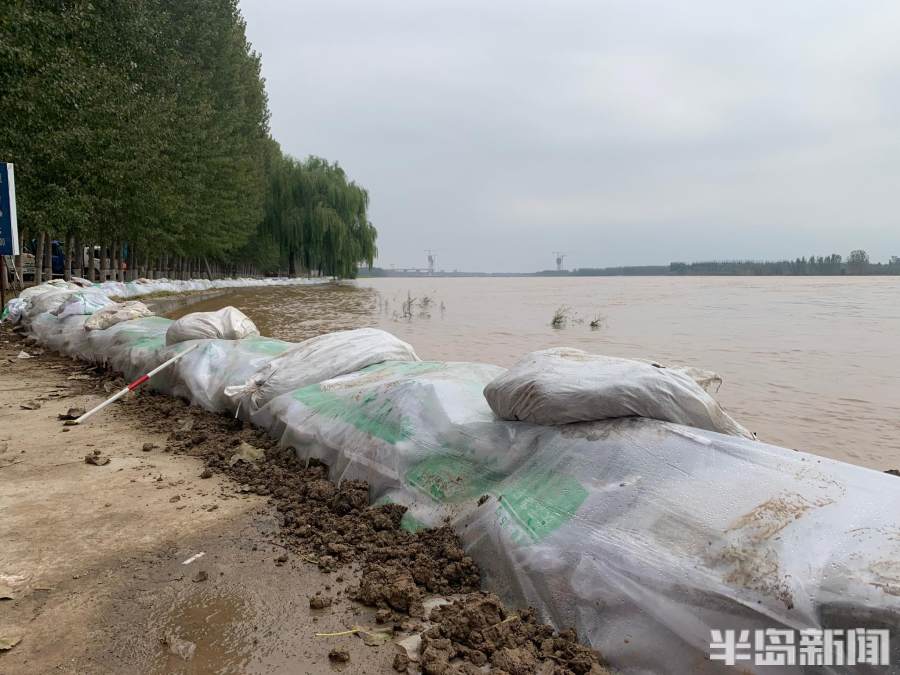 直击黄河防汛:每500米4个人 帐篷热水军大衣
