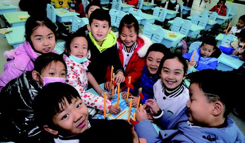 圆梦·小康特刊丨发展普惠幼儿园、建好中小学食堂……青岛书写小康路上的“教育答卷”
