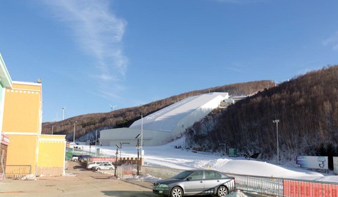 冰雪“企”缘 | 35℃高温下也能造雪 揭秘冬奥会滑雪馆内的“青岛智慧”