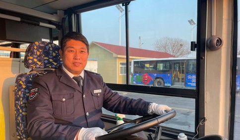 公交“老司機”公益路上再出發，爭當志愿服務“新星”