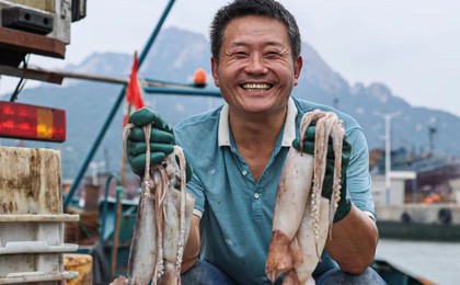 近海魷魚最佳捕撈期！榮成漁民滿載而歸