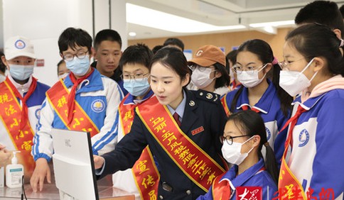 市南区税务局举办“税法小小宣传员”体验行 寄语税收现代化