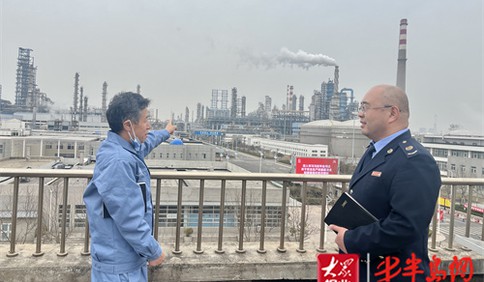 青岛税务：石化添新“绿” 精细服务助力石化企业绿色转型