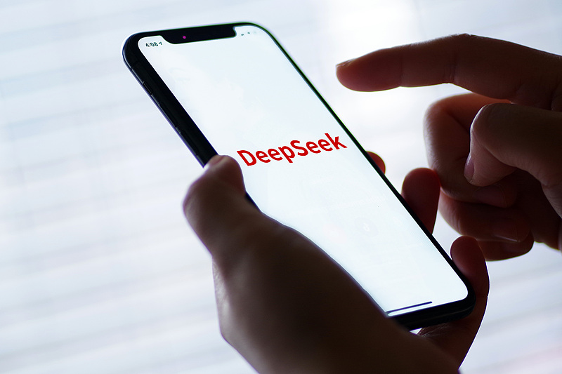 韩国暂停DeepSeek下载,外交部回应