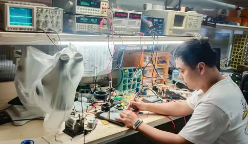 希娜魔夫特效工作室物理特效师万博远——“特效匠人”打开电影无限可能