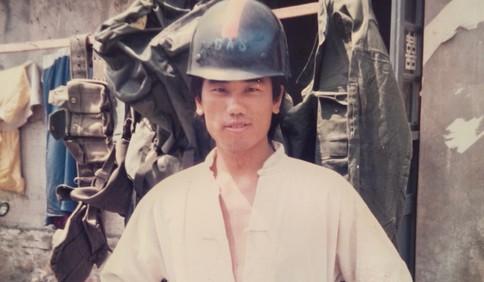 青島故事｜跟李連杰拍過戲，在《末代皇帝》中露過臉……記者專訪青島第一批群眾演員宋兆君