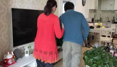 青島故事丨以殘助殘13年，照顧殘疾老夫妻7年，被稱“最溫暖的朋友”！她還是“熱血英雄”“貼心樓長”