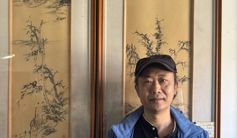 青岛故事| 没笔也能成画？有手就行！他以指作画30余年，希望将小众非遗传承下去