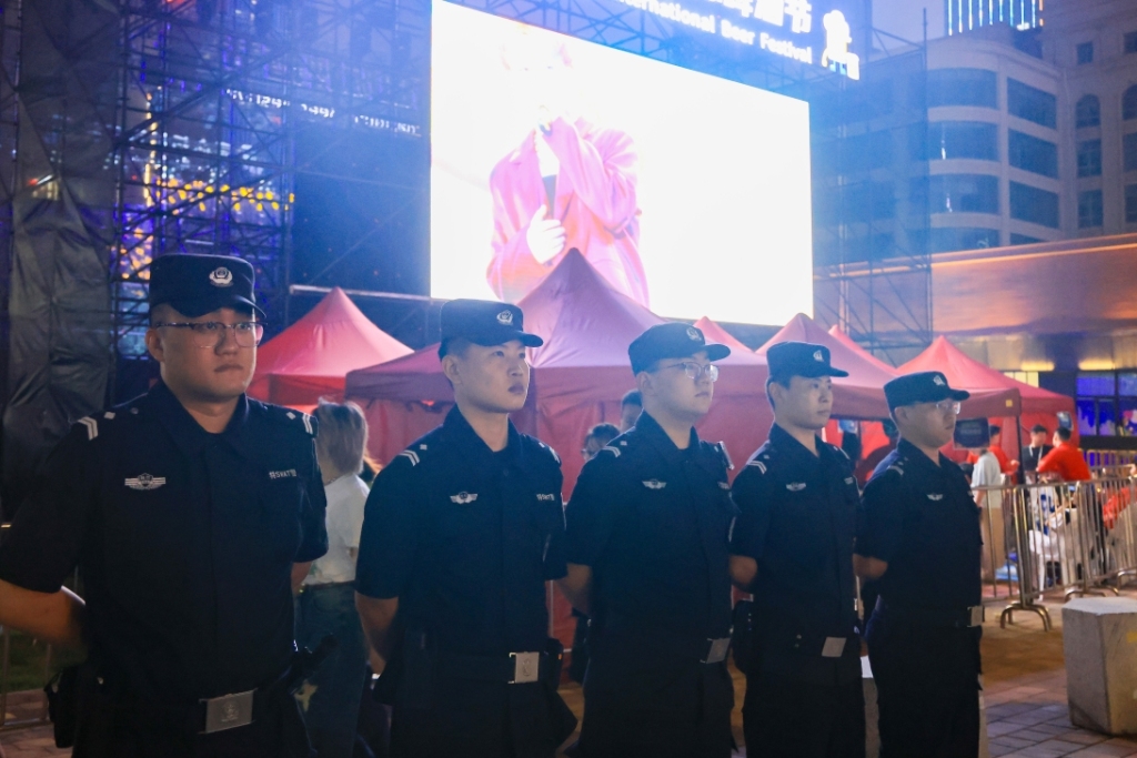 青岛:灯火璀璨处,平安底色浓