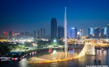 賞海濱噴泉，赴光影之約！這里是青島“城市陽臺”...