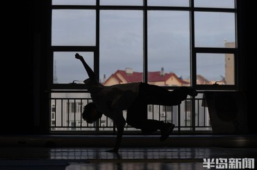 汗水浇灌热爱，舞动奥运梦想