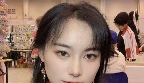 青島故事｜是老師也是二次元，一個青島姑娘動漫熱里的堅守，熱愛不必向現實妥協