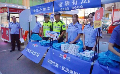 諸城法治夜市火熱出攤！法治宣傳更添煙火氣！