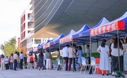 五蓮縣師生代表赴日照科技職業學院開展校園生活體...