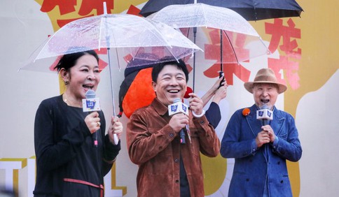 半岛观察｜青岛里院喜剧节2.0：从“现象级”狂欢到城市文化新坐标