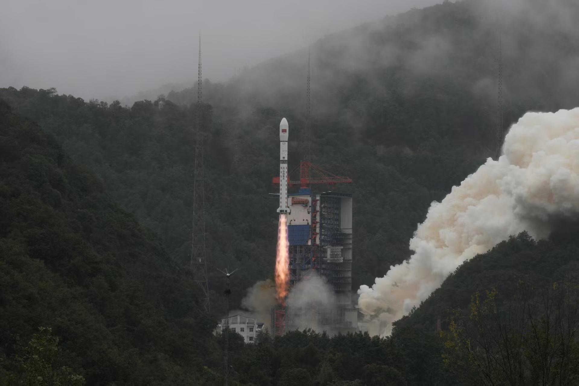 长二丁火箭“百发百胜”！试验三十号卫星01、02星成功入轨
