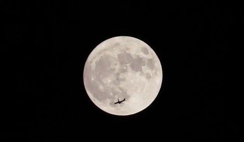 今年中秋节为本世纪最晚，农历八月十六将出现“超级月亮”