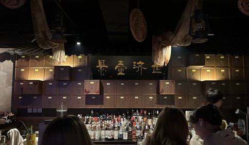 青岛故事｜砸掉20万元的装修！小伙突发奇想，开起“解忧中药铺”