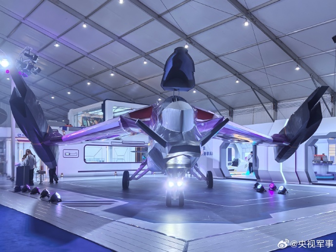 科幻IP南天门计划新机型“紫火”概念战机模型首次亮相