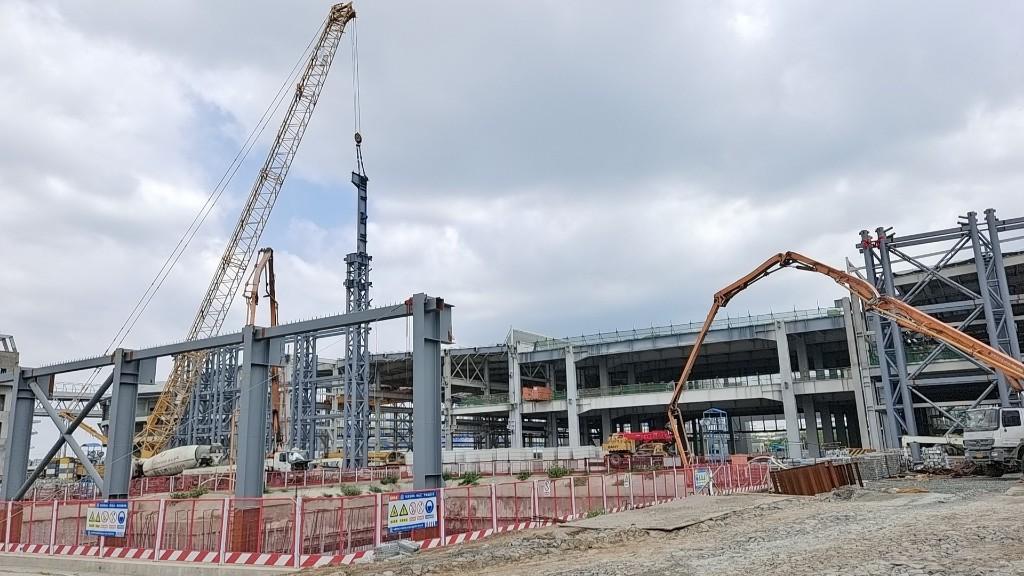 创新技术攻克大体积防水混凝土浇筑难题